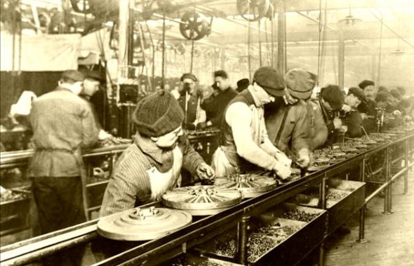 Chaîne de montage Ford 1913