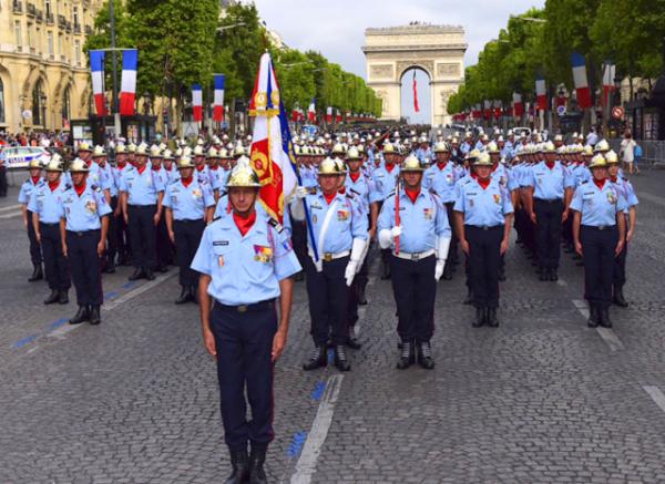 Avec les Pompiers