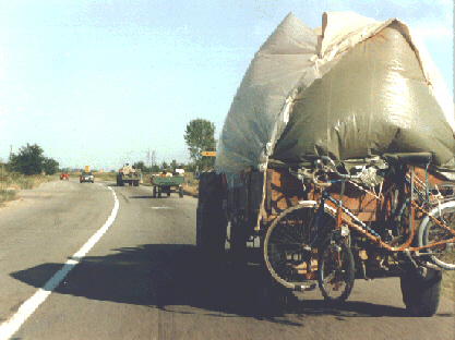 Knin, Krajina, 1995. Serbi in fuga.